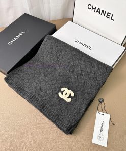 The new double C hollow diamond grid patterned cashmere shawl from C family is truly exquisi0bqm86m3