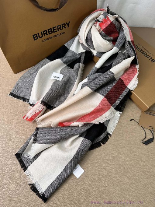 Burberry~The fabric has clear patterns and is made of excellent Nepalese cashmere material. vzq5j7a3 - Image 7