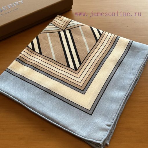 It feels like the gentlest scarf in Burberry's entire collectionNew Release ️Classic letter 4f06tu7o