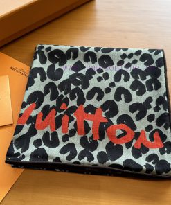 Specification 11011030% mulberry silk 70% cashmereThe starting point of high-end double-sidef3r3ioyt