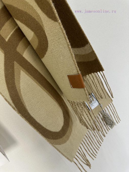 Loewe's new product in stock is super beautiful, and the new scarf is highly recommended. Iti1m3md88 - Image 4