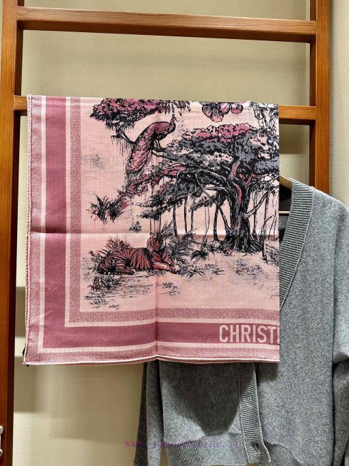 Color code 4 ⃣ Retro PinkThis square scarf is adorned with the Voyage Ruffo print pattern, ak8qwbe16 - Image 5
