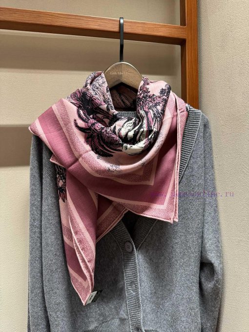 Color code 4 ⃣ Retro PinkThis square scarf is adorned with the Voyage Ruffo print pattern, ak8qwbe16 - Image 6