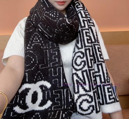 The design of CHANEL jacquard letters is very three-dimensional, with a visually textured anfwt20hzc - Image 10