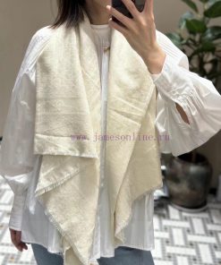 Dior has launched a new product140 * 140 Sparkling Silver Square ScarfThree color and three 9wderh4t