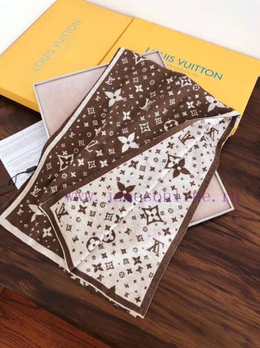 LV Louis Vuitton men's wool knitted fabric is super weighty. Any man can handle it, whether 602802o4 - Image 5