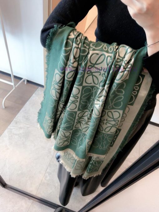 140 Cashmere Square Scarf Luo Yi Wei LW Patching Pattern 140. It's fortunate to have obtainenhole0sd - Image 3