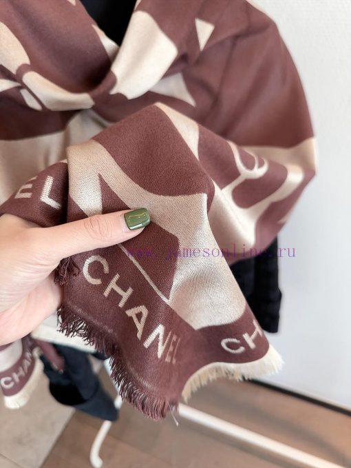 The Camellia 140 Square Scarf is recommended for VIP customers and must be purchased quicklyk6rohkuj - Image 3