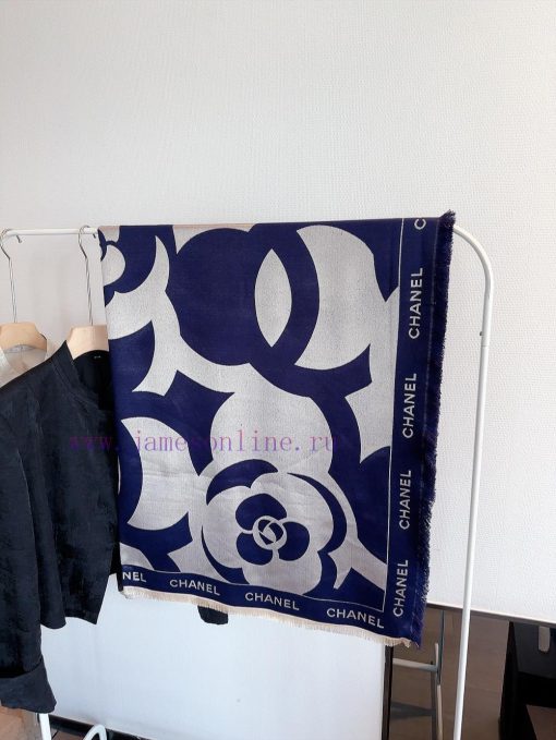 The Camellia 140 Square Scarf is recommended for VIP customers and must be purchased quicklyk6rohkuj - Image 7
