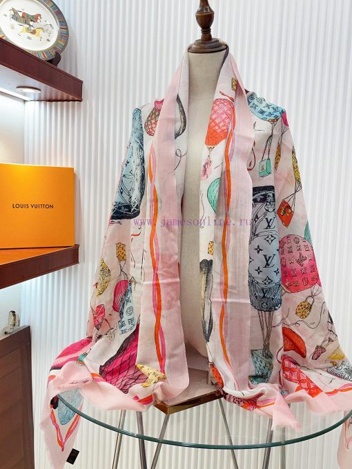 The new synchronized LV hot air balloon scarf showcases the travel spirit and pattern fusionfxg2vtce - Image 10