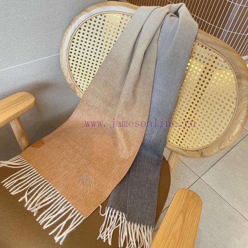▪Loewe   Luoyiwei gradient scarf, exquisite and gentle color matching, super infatuated wi757j9wyv - Image 10