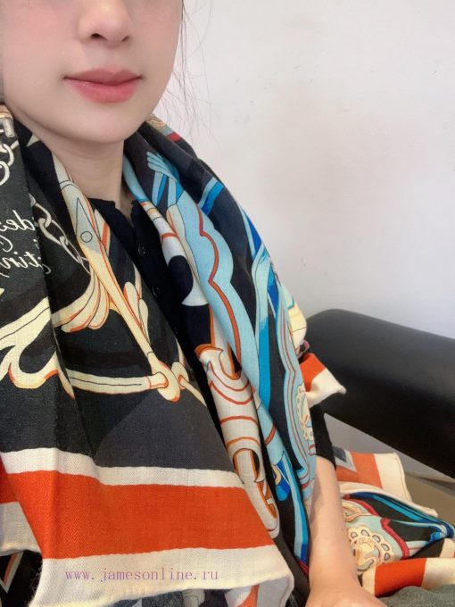 The new cashmere products are said to look good and recommended as cashmere square scarves. jmxs1lx8