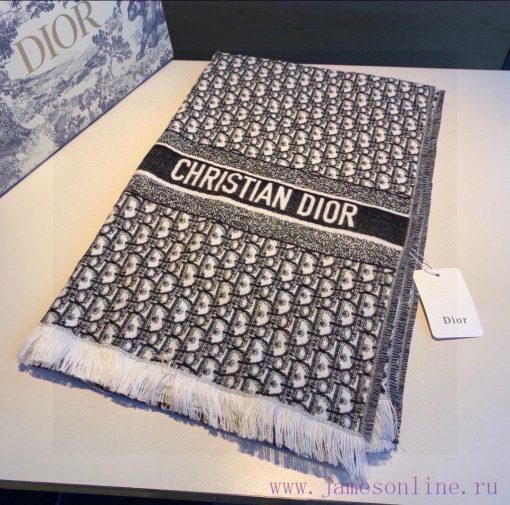 The classic scarf of the same style as Dior stars will never go out of style, and it is supeca4p4xek - Image 5