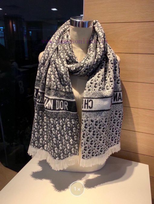 The classic scarf of the same style as Dior stars will never go out of style, and it is supeca4p4xek - Image 8