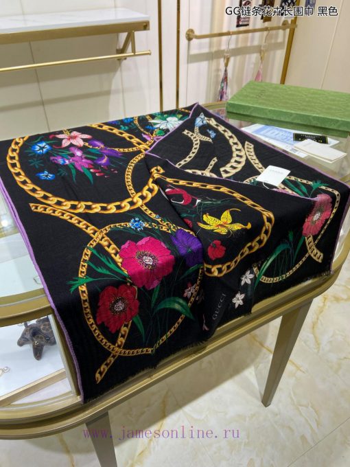 The latest flagship product of New G Home is the GG chain floral long scarf with rolled edgefm8i6guq - Image 8