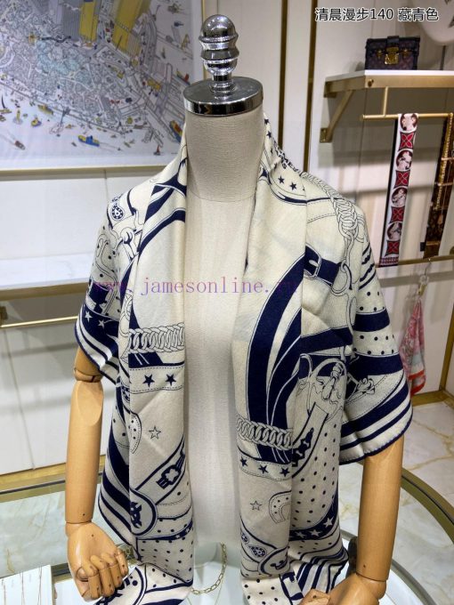 The new cashmere model is said to look good and recommended for a morning stroll. 140 doublefhgu8gtf - Image 9