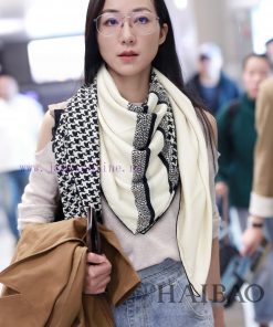 The new cashmere model is said to look good and recommended. D Qianniao grid double splicingh4l8q8jw