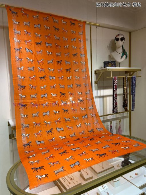 The newly released scarf will shine brightly, and the new customer supplied sequined cashmer008gwb97 - Image 4