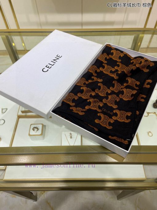 The new Celine CL logo cashmere long scarf is highly recommended for VIP customers. You mustr52y14ro - Image 5