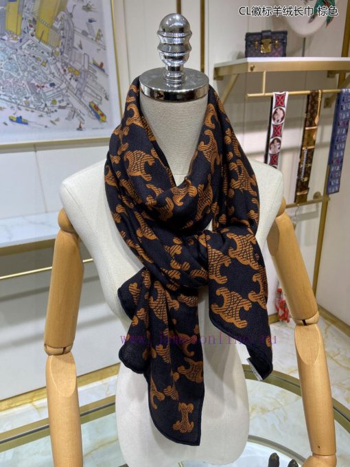 The new Celine CL logo cashmere long scarf is highly recommended for VIP customers. You mustr52y14ro - Image 6