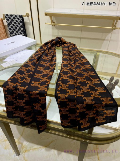 The new Celine CL logo cashmere long scarf is highly recommended for VIP customers. You mustr52y14ro - Image 8
