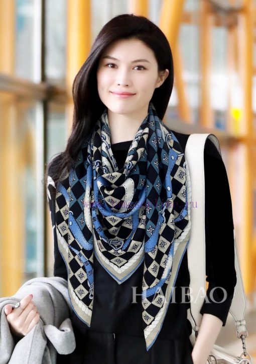 The new Celine CL bag with chain 140 cashmere square scarf is highly recommended for VIP cusfbo8n1et - Image 10