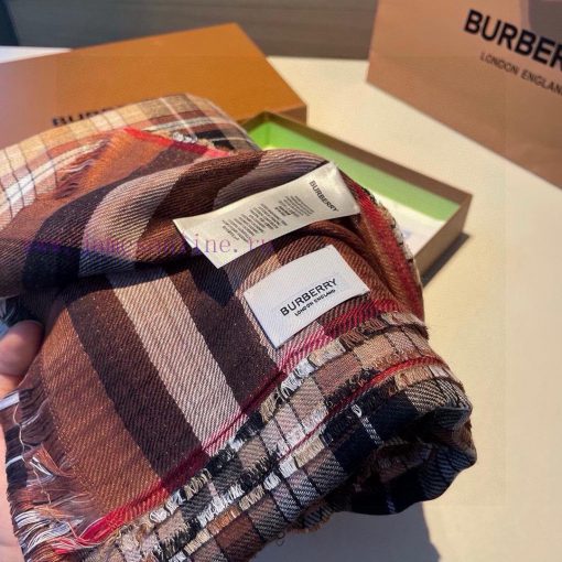 𝐁𝐔𝐑𝐁𝐄𝐑𝐑𝐘 Double sided plaid scarf coffee color100 * 210cm wool and silkGrid pattern with preheb86y2i - Image 6