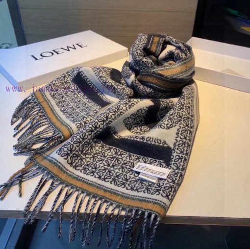 2023 LOVE Double sided ScarfThe most beautiful Roewe NEW IN, model number 10689479, benchmar1ss7lubh - Image 6