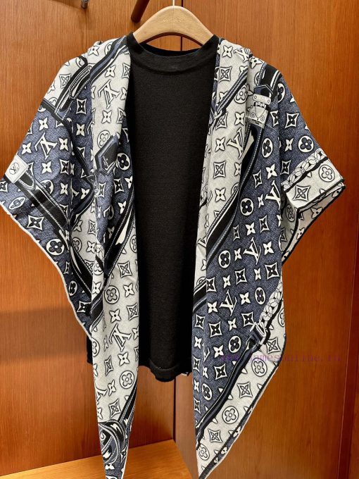 MONOGRAM JACQUARD DENIM140 Velvet Square Scarf Premium GreyHigh spec double-sided same colorbso951eq - Image 8