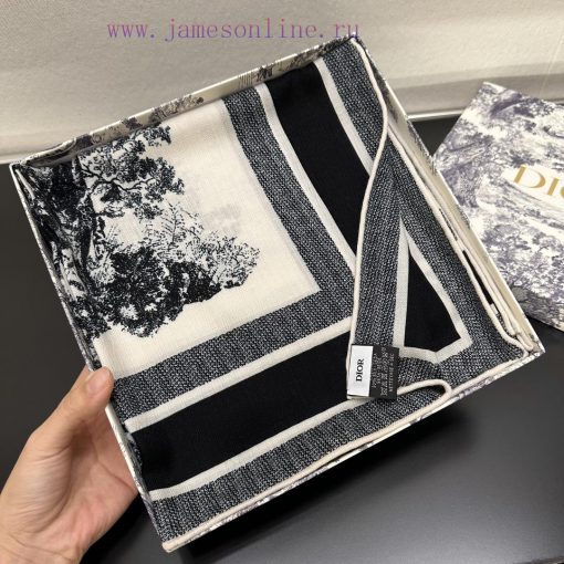 New Release ️𝐃𝐈𝐎𝐑 Early Autumn New Collection "Ruyi Cong Hand drawn Square Towel"Size110x110vib8er7p