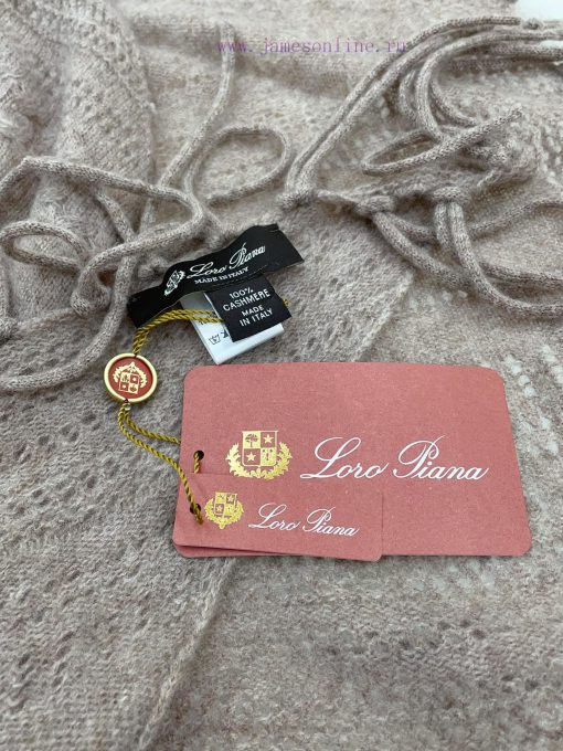 Loro Piana Beef LP Tassel Triangle Shawl is a multifunctional shawl that can be wrapped as yg5rzc363 - Image 8