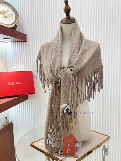 Loro Piana Beef LP Tassel Triangle Shawl is a multifunctional shawl that can be wrapped as yg5rzc363 - Image 10