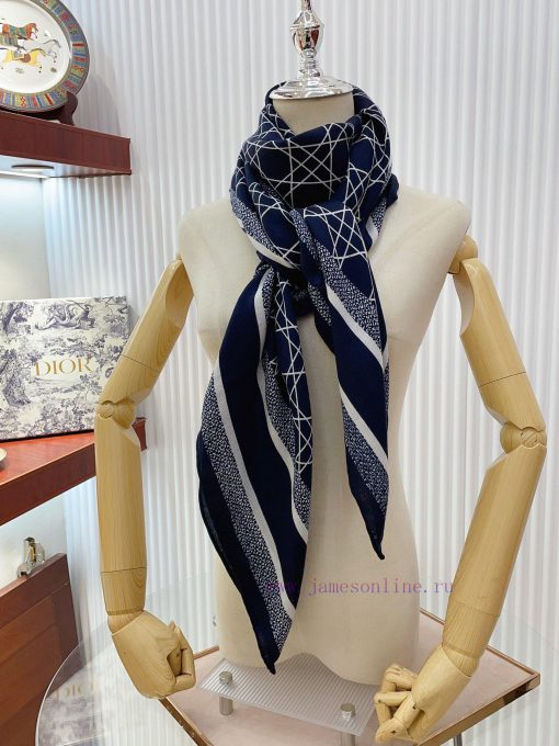 Dior's latest flagship style with grid lines is 140, which is very easy to match for both va6m6qo7c4 - Image 9