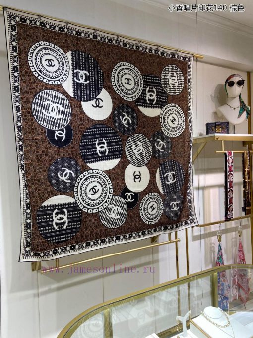 The new Chanel record printed 140 cashmere square scarf is highly recommended by VIPs. You mvkr3yi5b - Image 3
