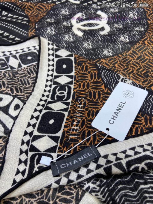 The new Chanel record printed 140 cashmere square scarf is highly recommended by VIPs. You mvkr3yi5b - Image 9