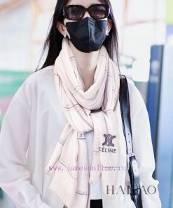 The new Celine CL plaid lightweight long scarf is highly recommended for VIP customers. You bcahwv0u