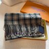 LV Louis Vuitton's new autumn/winter scarf, plaid warm shawl, size 190 * 68srcw3a9j