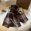 Burberry is a classic style that has been popular for N years. Trendy people have several Buiphw90m0