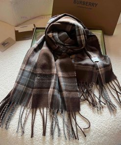 Burberry is a classic style that has been popular for N years. Trendy people have several Buh8tryx9a