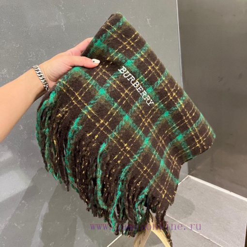Burberry is a classic style that has been popular for N years. Trendy people have several Bu0k7kfza9 - Image 8