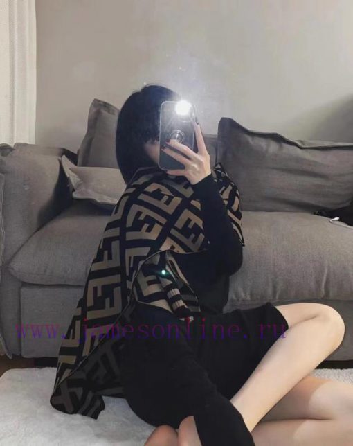 Fendi Knitted Scarf, a popular item on the internet that instantly connects everyone, exudesahrc5g8x - Image 9