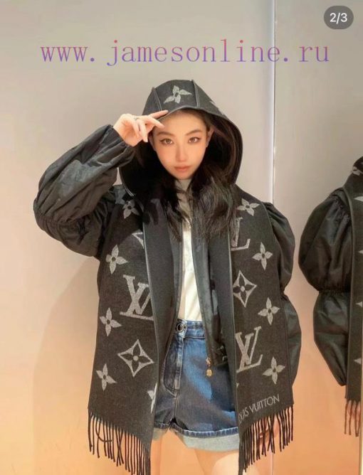 The new Tigergram hooded scarf from Da Lv Jia is immersed in the fantasy world of the Tigerg7xf45rdh