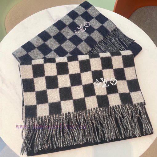 LV Checkered Scarf ️ Highly recommended with a super good hand feel for trade tails and slowkqzr8dxn - Image 3