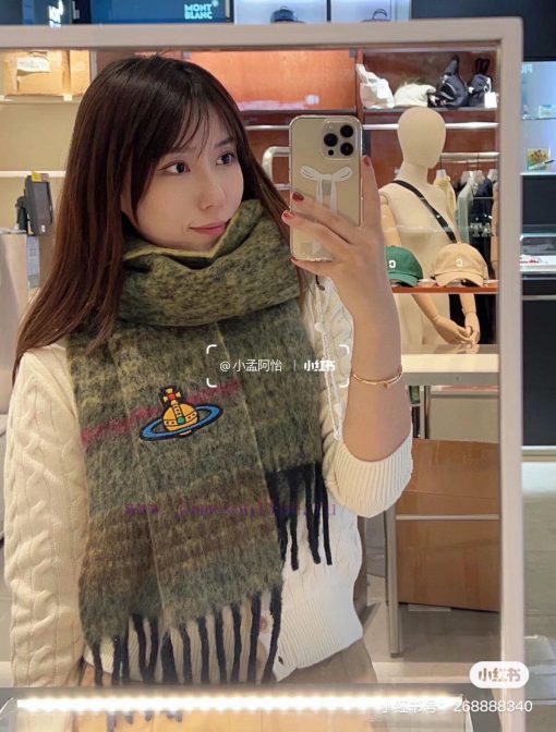 Empress Dowager Cixi received the goods 𝐕𝐢𝐯𝐢𝐞𝐧𝐧𝐞𝐖𝐞𝐬𝐭𝐰𝐨𝐨𝐝 🪐 Classic Saturn mohair scarf by Vinz209b8t