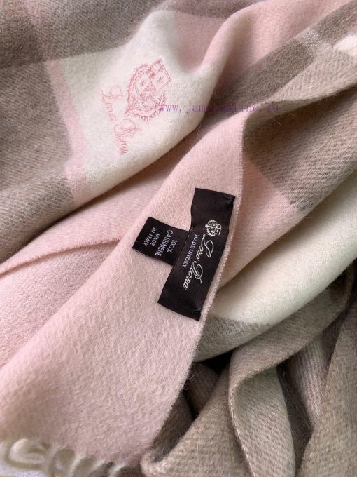 LP's cashmere scarf is highly praised and kept for personal use. It is a rare high-end men's8itsc2vg - Image 8