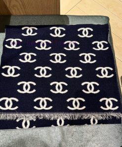 Chanel 2023 New Autumn/Winter Classic Series ScarfThe ultimate collision of black and white,v8oz3rc2