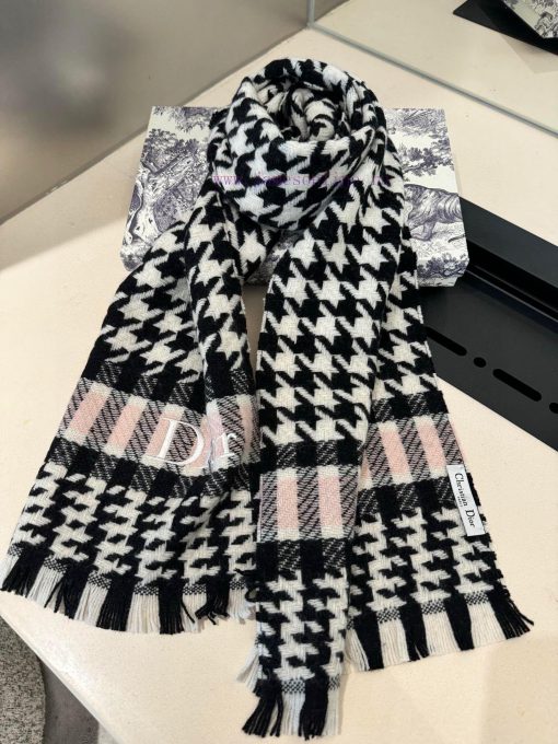 Dior's new girls are exploding on the streetsThe black color scheme is truly unbeatable and g2k82shg - Image 7