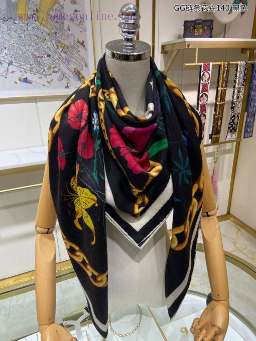 The new cashmere model looks good and is recommended. GG chain flower 140 cashmere square sc0qbaq3ye - Image 6