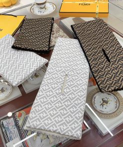 Fashionable autumn and winter FF element enthusiasts must enter super luxury and taste, Fendjgzf8rqq