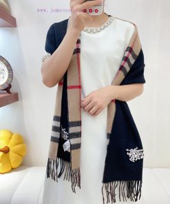 Synchronized, the fashionable high-end cashmere scarf can be formal, casual, and very fashiot7lkjm9r